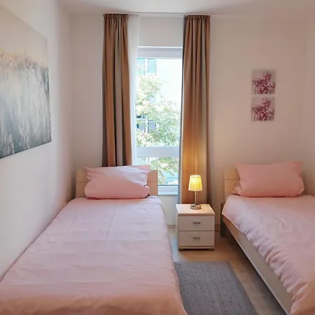 Elisenhof 05 Mit Schwimmbadnutzung Im Ahoi Sellin Apartman *